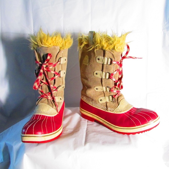 Sorel | Shoes | Sorel Plaid Tivoli Duck Boots Waterproof Sz  Sorel vintage Tivoli or a similar duck boot style